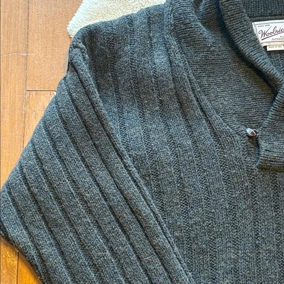 Vintage Woolrich Shawl Collar Wooden Button Pullover Sweater Men's Size Medium - Picture 4 of 13